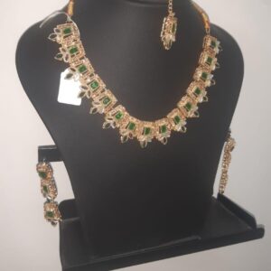 Stunning Gemstone Necklace Set